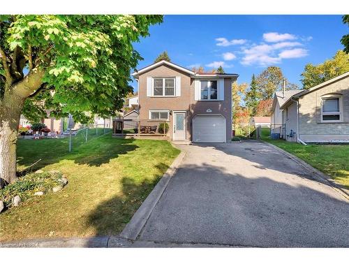 20 Farmington Place, Kitchener, ON - Outdoor With Facade