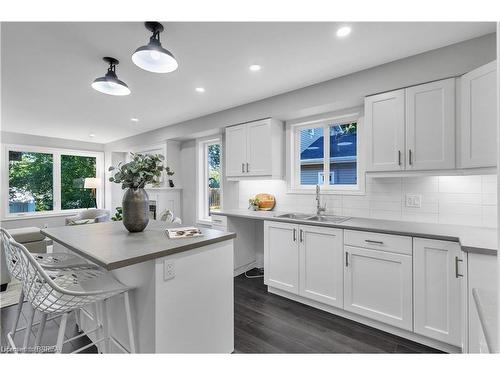 94 Sovereign Street W, Waterford, ON - Indoor Photo Showing Kitchen