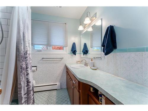 21 Janet Street, Port Colborne, ON - Indoor Photo Showing Bathroom