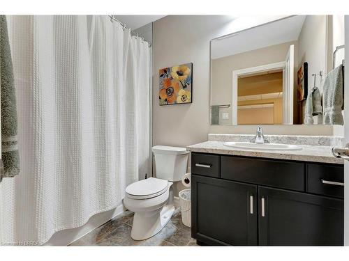 3-190 Argyle Street, Simcoe, ON - Indoor Photo Showing Bathroom