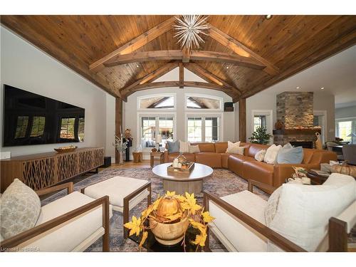 523 Blue Lake Road, St. George, ON - Indoor Photo Showing Living Room