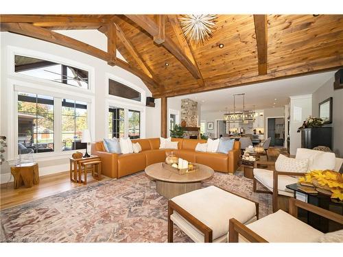 523 Blue Lake Road, St. George, ON - Indoor Photo Showing Living Room