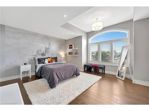 138 Kingsview Drive, Stoney Creek, ON - Indoor Photo Showing Bedroom