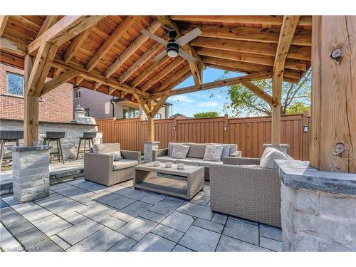 138 Kingsview Drive, Stoney Creek, ON - Outdoor With Deck Patio Veranda