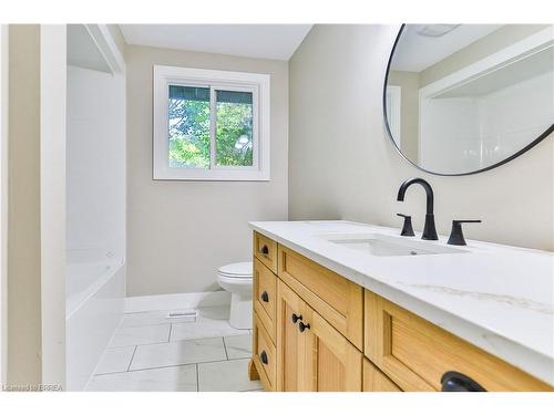 743129 Road 74 Road, Thamesford, ON - Indoor Photo Showing Bathroom