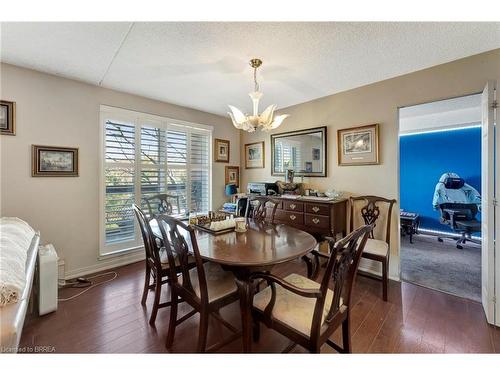 305-88 Tollgate Road, Brantford, ON - Indoor Photo Showing Dining Room