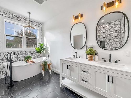 503 Concession 6 Road, Townsend, ON - Indoor Photo Showing Bathroom