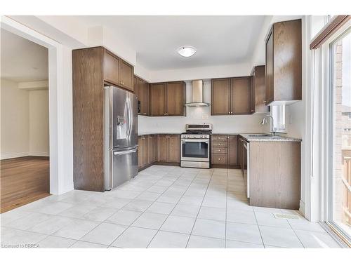 151 Longboat Run W, Brantford, ON - Indoor Photo Showing Kitchen