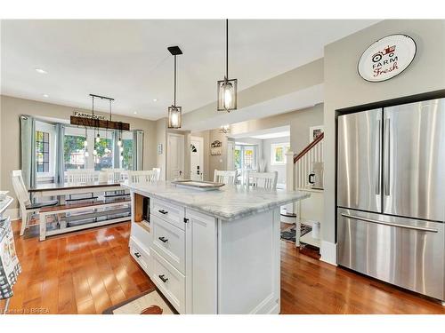 6 Lincoln Avenue, Brantford, ON - Indoor Photo Showing Kitchen With Upgraded Kitchen