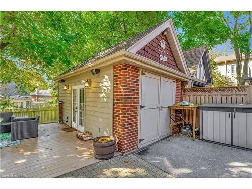 6 Lincoln Avenue, Brantford, ON - Outdoor With Deck Patio Veranda With Exterior