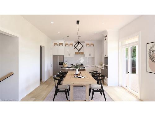 104 Oak Avenue, Paris, ON - Indoor Photo Showing Dining Room