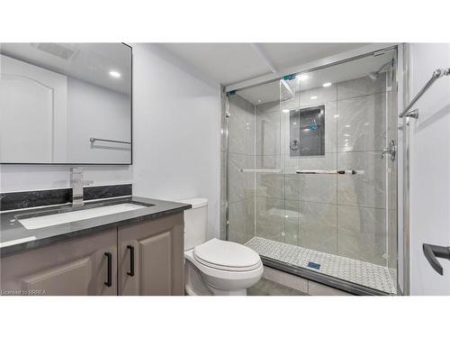 2 Turnbull Drive, Brantford, ON - Indoor Photo Showing Bathroom