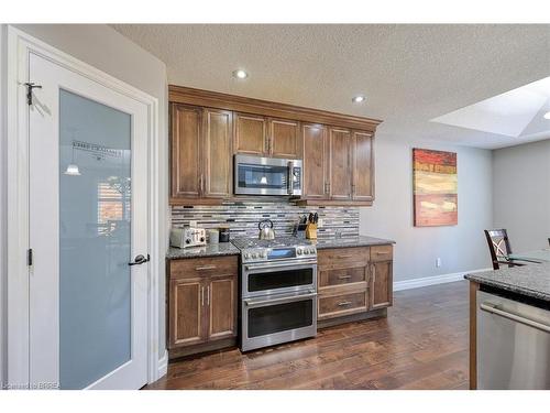 501 Sparkys Lane, Woodstock, ON - Indoor Photo Showing Kitchen