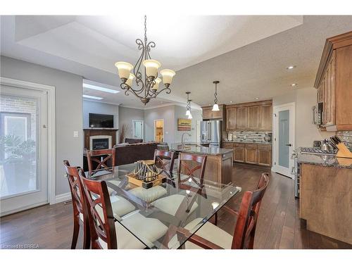 501 Sparkys Lane, Woodstock, ON - Indoor Photo Showing Dining Room