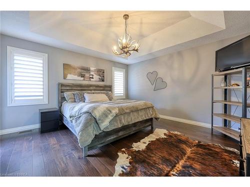 501 Sparkys Lane, Woodstock, ON - Indoor Photo Showing Bedroom