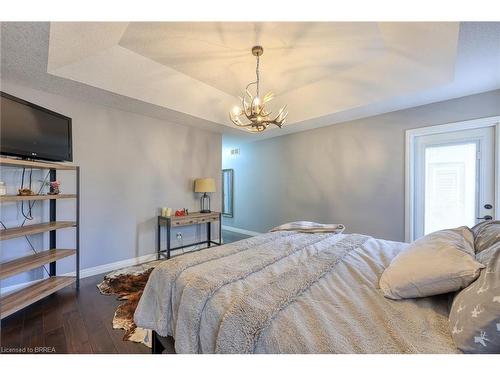 501 Sparkys Lane, Woodstock, ON - Indoor Photo Showing Bedroom