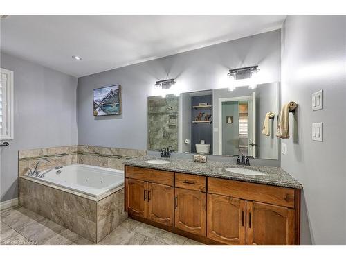 501 Sparkys Lane, Woodstock, ON - Indoor Photo Showing Bathroom