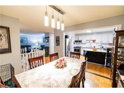 7 Fieldgate Drive, Brantford, ON - Indoor Photo Showing Dining Room