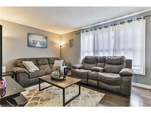 C-43 Metcalfe Crescent, Brantford, ON - Indoor Photo Showing Living Room