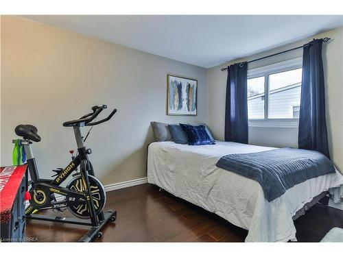 C-43 Metcalfe Crescent, Brantford, ON - Indoor Photo Showing Bedroom