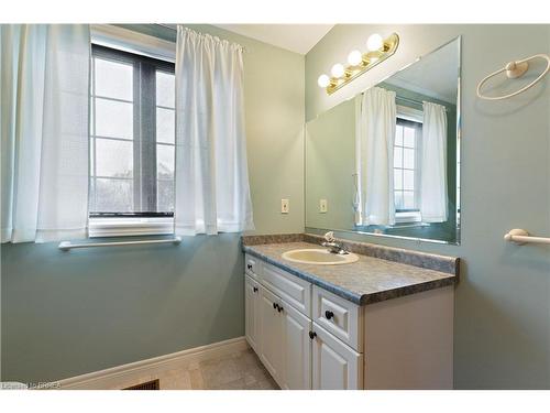 5 Jaylin Crescent, Port Dover, ON - Indoor Photo Showing Bathroom