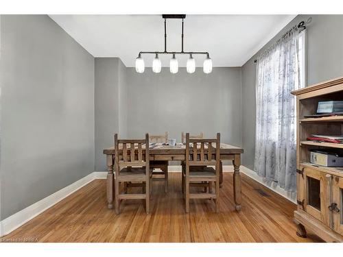 8 Short Street, Cambridge, ON - Indoor Photo Showing Dining Room