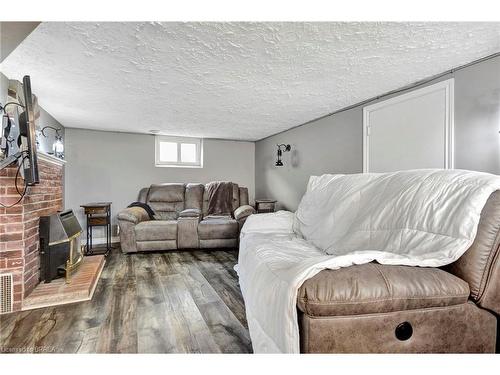 8 Short Street, Cambridge, ON - Indoor Photo Showing Living Room With Fireplace