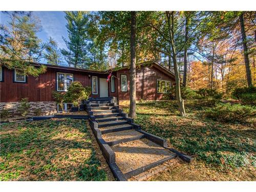 2 Meadowood Drive, St. George, ON - Outdoor