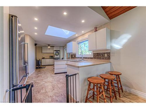 2 Meadowood Drive, St. George, ON - Indoor Photo Showing Kitchen