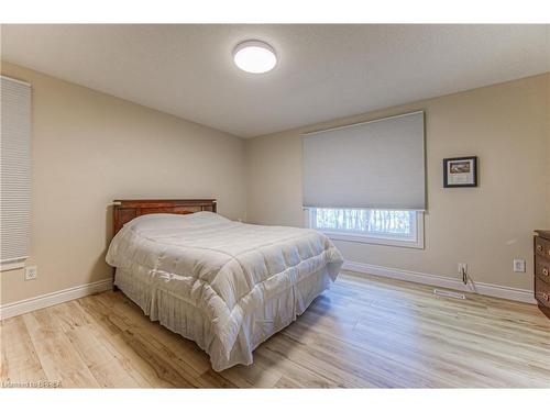 2 Meadowood Drive, St. George, ON - Indoor Photo Showing Bedroom