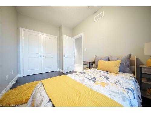 B-17 Cedar Street, Paris, ON - Indoor Photo Showing Bedroom