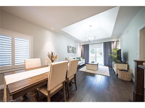 B-17 Cedar Street, Paris, ON - Indoor Photo Showing Dining Room