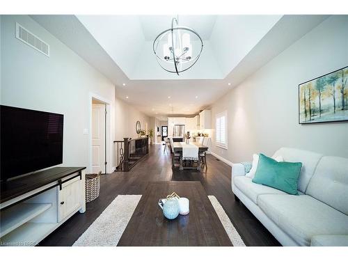 B-17 Cedar Street, Paris, ON - Indoor Photo Showing Living Room