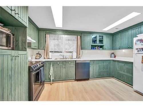 57 12Th Concession, Freelton, ON - Indoor Photo Showing Kitchen