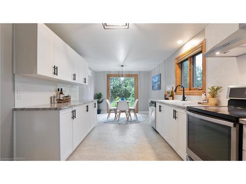 2066 Villa Nova Road, Scotland, ON - Indoor Photo Showing Kitchen