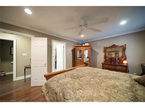 75 Washington Street, Paris, ON - Indoor Photo Showing Bedroom