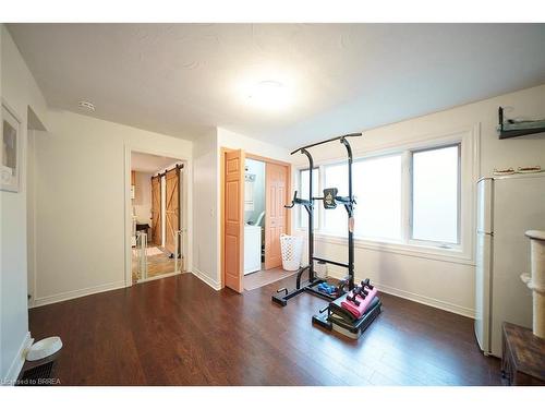 75 Washington Street, Paris, ON - Indoor Photo Showing Gym Room