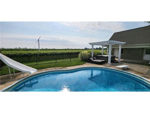 1895 Concession 4 Road Concession, Virgil, ON - Outdoor With In Ground Pool With Backyard