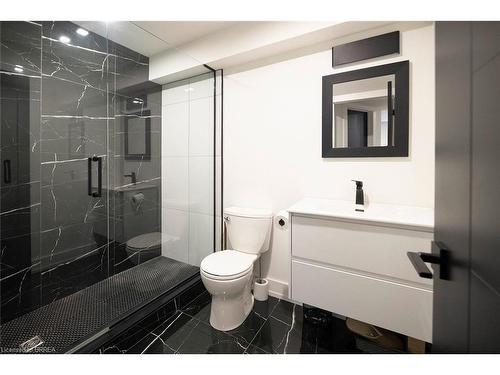 14 Willowbrook Drive, Welland, ON - Indoor Photo Showing Bathroom