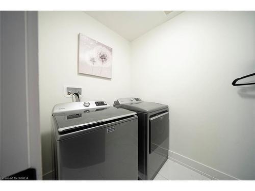 14 Willowbrook Drive, Welland, ON - Indoor Photo Showing Laundry Room