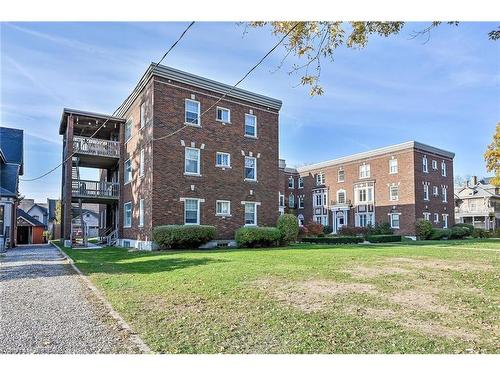 5-54 Dufferin Avenue, Brantford, ON - Outdoor With Facade