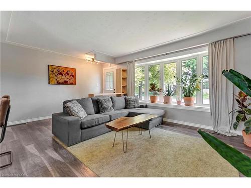 157 Fielding Crescent, Hamilton, ON - Indoor Photo Showing Living Room