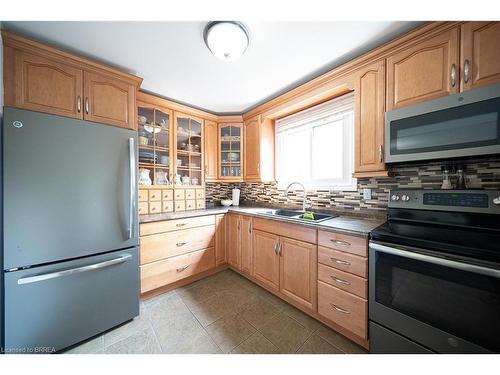 27 Mulholland Drive, Paris, ON - Indoor Photo Showing Kitchen