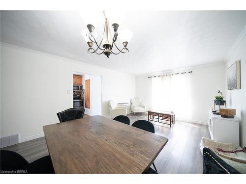 27 Mulholland Drive, Paris, ON - Indoor Photo Showing Dining Room