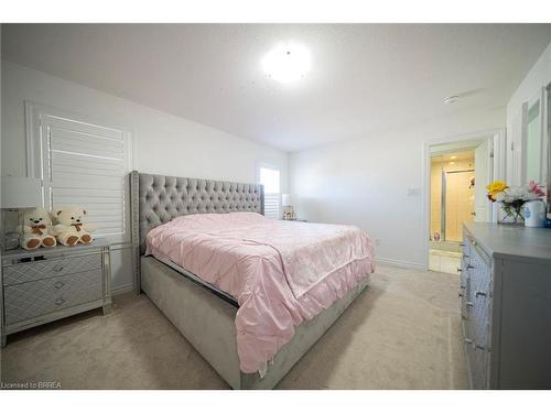 4 Sleeth Street, Brantford, ON - Indoor Photo Showing Bedroom