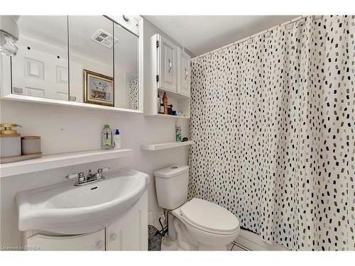 506-640 West Street, Brantford, ON - Indoor Photo Showing Bathroom