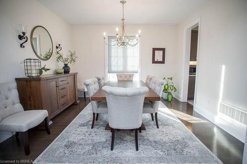 22 Wilmot Road, Brantford, ON - Indoor Photo Showing Dining Room