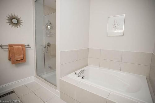 22 Wilmot Road, Brantford, ON - Indoor Photo Showing Bathroom