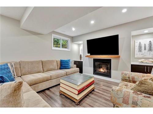 122 Gillin Road, Brantford, ON - Indoor Photo Showing Living Room With Fireplace