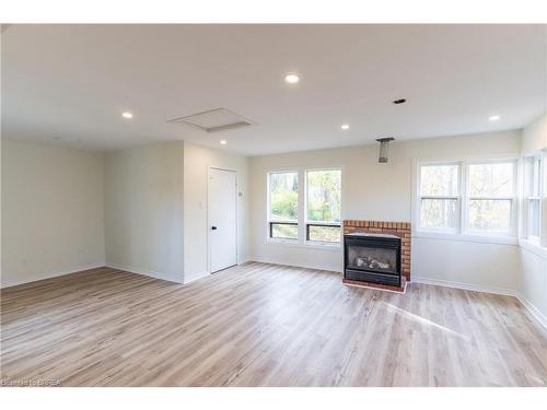 319 Cockshutt Road, Brantford, ON - Indoor Photo Showing Living Room With Fireplace